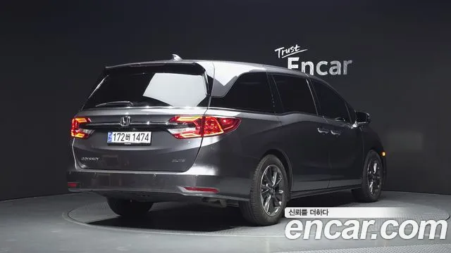 Honda Odyssey — Фото автомобиля 2