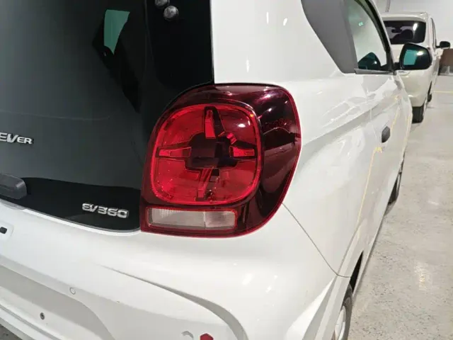 Roewe Clever — Фото автомобиля 7