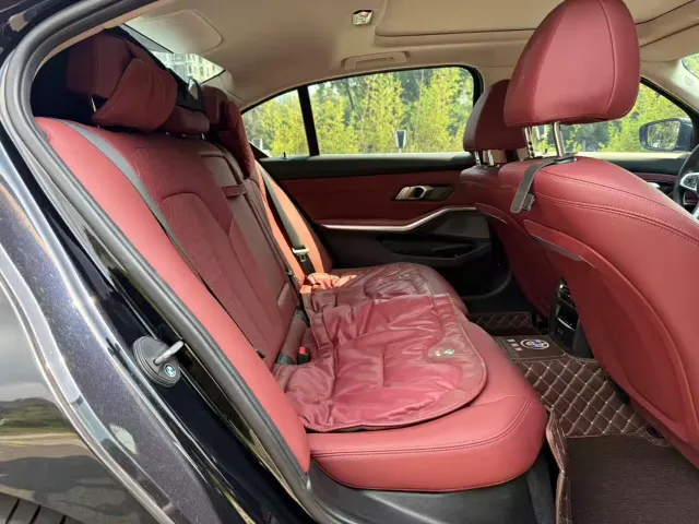 BMW 3 Series — Фото автомобиля 11