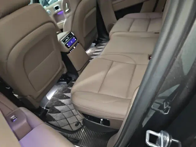 Li Auto L7 — Фото автомобиля 16