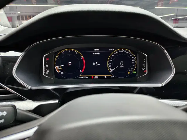 Volkswagen Passat — Фото автомобиля 4