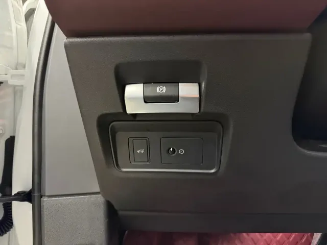 Land Rover Range Rover Evoque — Фото автомобиля 18