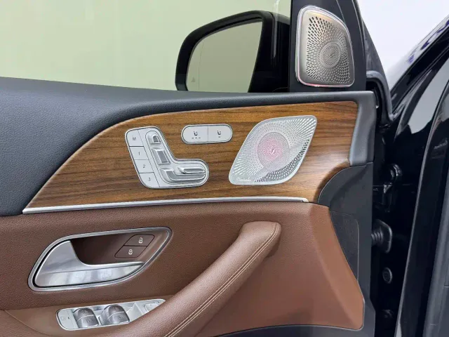 Mercedes-Benz GLE-Class — Фото автомобиля 13