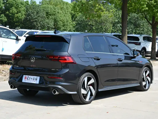 Volkswagen Golf GTI — Фото автомобиля 6