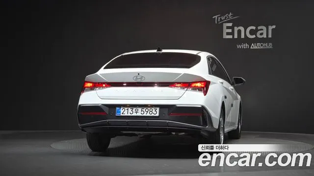 Hyundai Avante — Фото автомобиля 4