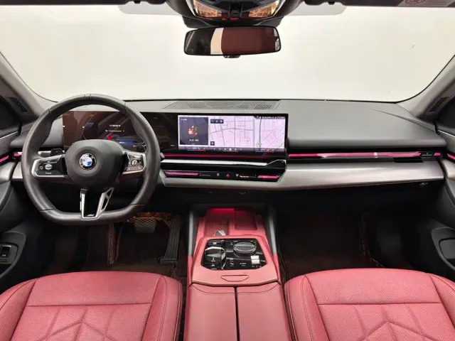 BMW 5 Series — Фото автомобиля 10