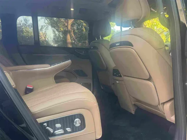 BYD U8L — Фото автомобиля 5