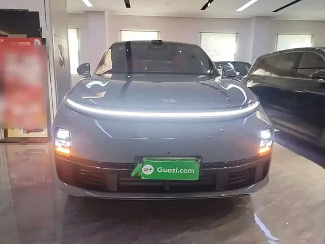 Li Auto L7 — Фото автомобиля 2