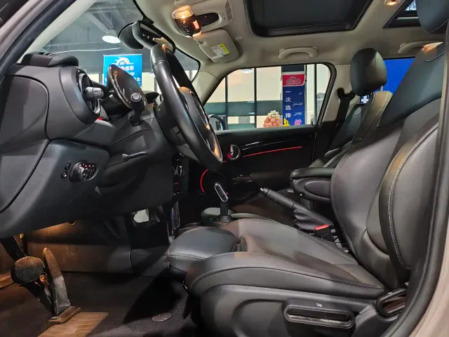 MINI Hatch — Фото автомобиля 4