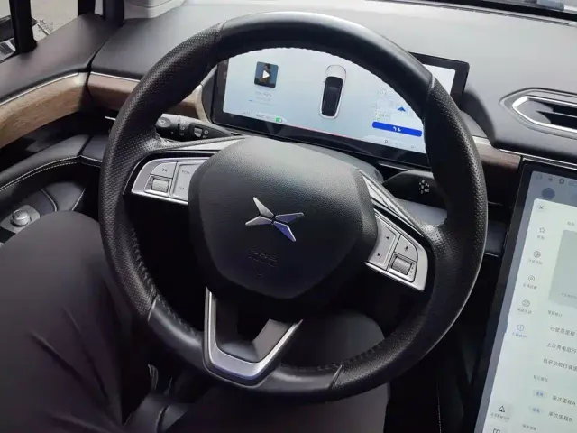Xpeng P5 — Фото автомобиля 15