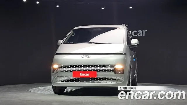 Hyundai Staria Staria Карго 3 места — Фото автомобиля 3