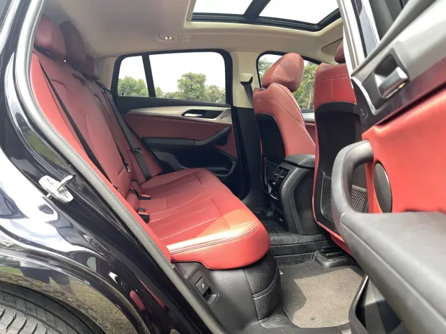 BMW X4 — Фото автомобиля 14