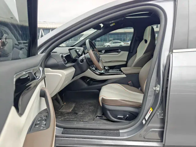 BYD Qin PLUS — Фото автомобиля 9