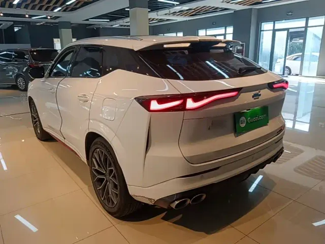 Changan Z6 — Фото автомобиля 4