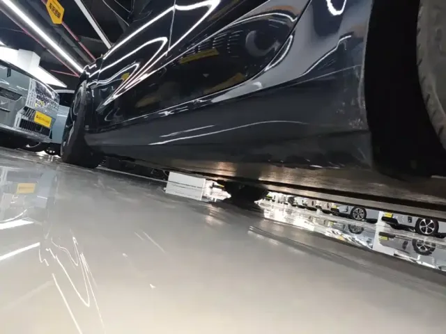Tesla Model 3 — Фото автомобиля 20