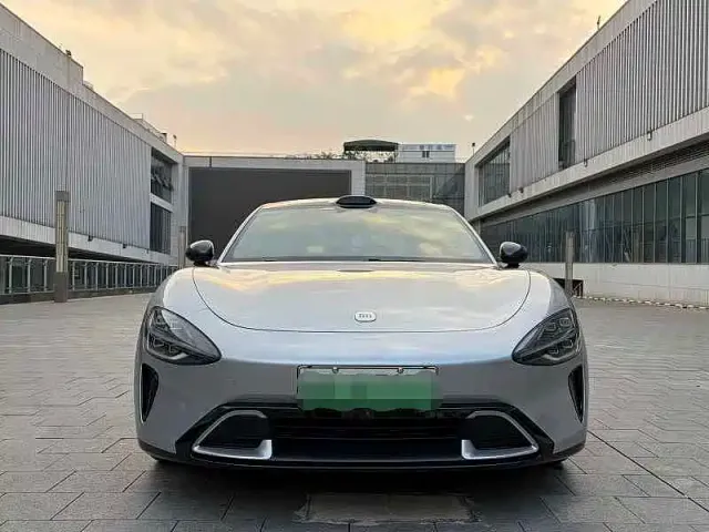 Xiaomi SU7 — Фото автомобиля 2