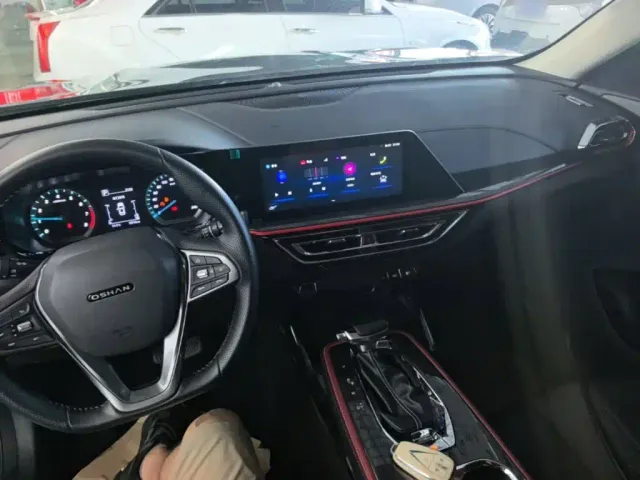 Changan Oushang X5 — Фото автомобиля 9