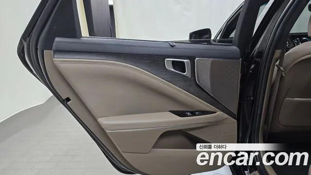Kia K8 Hybrid — Фото автомобиля 14
