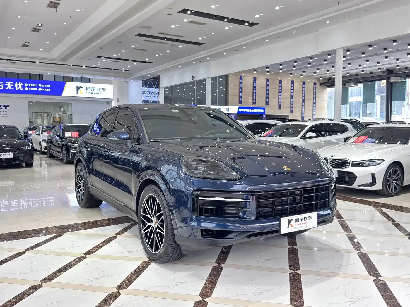 Porsche Cayenne 2024 Cayenne 3.0T — Фото автомобиля 4