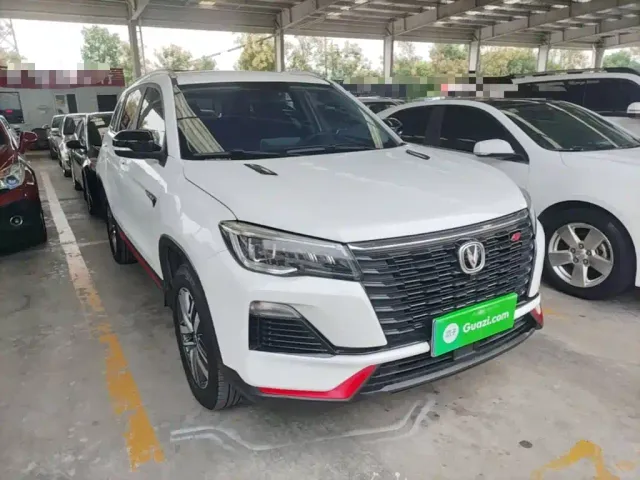 Changan CS75 — Фото автомобиля 3