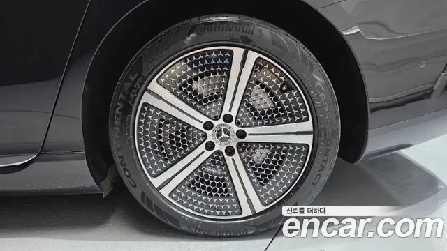 Mercedes-Benz EQS — Фото автомобиля 20
