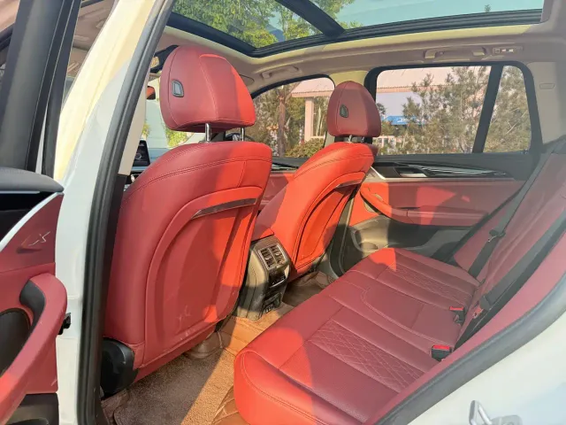 BMW iX3 — Фото автомобиля 5