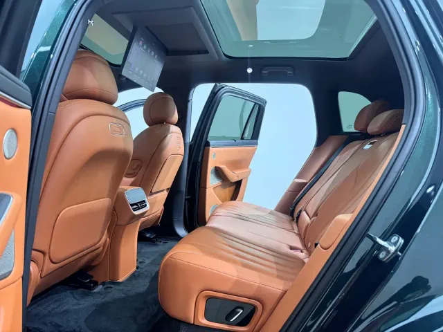 Aito M7 — Фото автомобиля 10