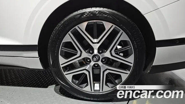 Hyundai Grandeur Grandeur (GN7) 2.5 Бензин 2WD — Фото автомобиля 20
