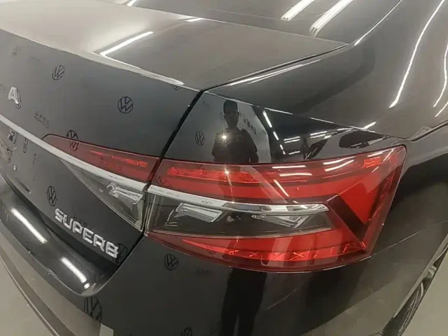 Skoda Superb — Фото автомобиля 7