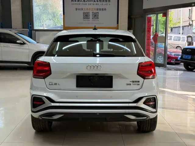 Audi Q2L — Фото автомобиля 5