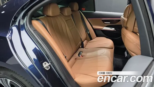 Mercedes-Benz E-Class W214 — Фото автомобиля 17