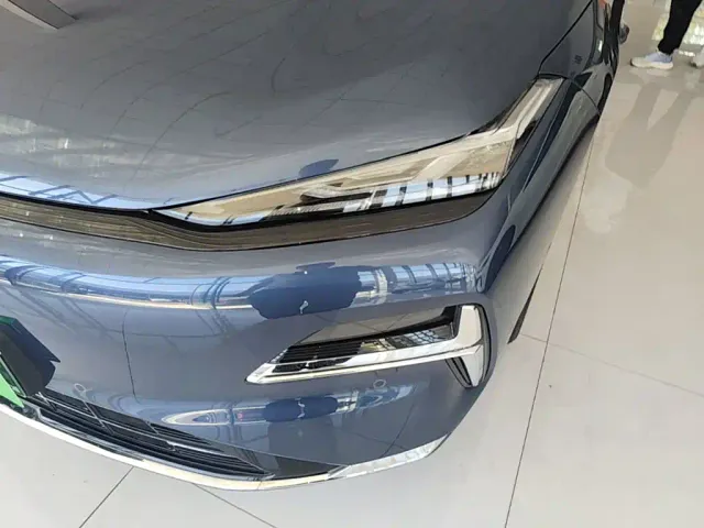 Geely Galaxy Xingyao 8 — Фото автомобиля 23