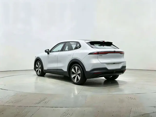 Deepal S05 — Фото автомобиля 9