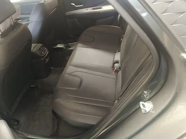 Hyundai Elantra — Фото автомобиля 16