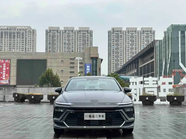 Hyundai Sonata — Фото автомобиля 2