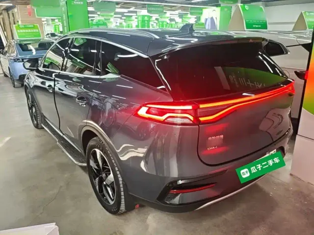 BYD Tang — Фото автомобиля 4