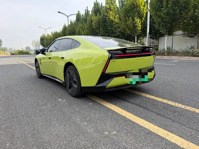 Xpeng P7 — Фото автомобиля 6