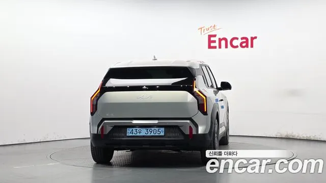 Kia EV3 — Фото автомобиля 4