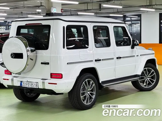 Mercedes-Benz G-Class — Фото автомобиля 2