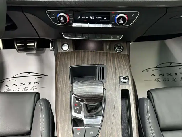 Audi Q5L — Фото автомобиля 11