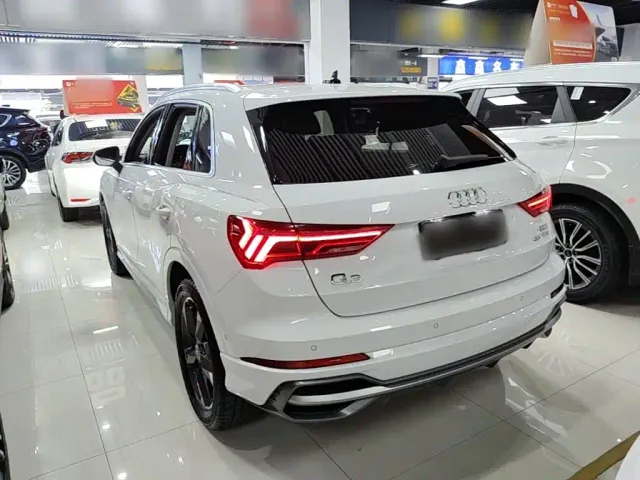 Audi Q3 — Фото автомобиля 4