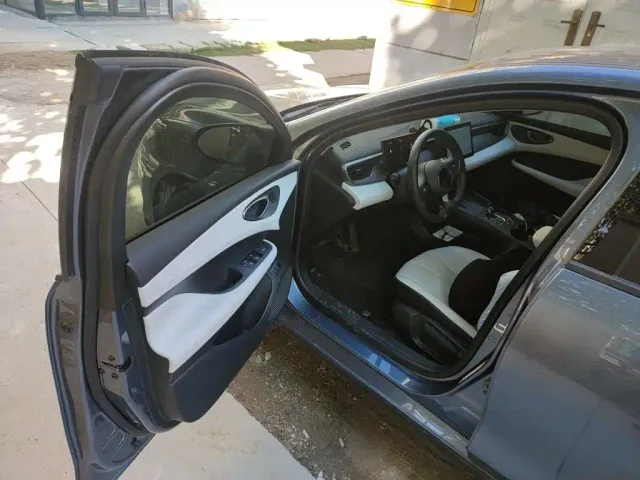 BYD Seal 05 DM-i — Фото автомобиля 12