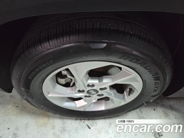 Hyundai Tucson Tucson (NX4) Бензин 1.6 турбо 2WD — Фото автомобиля 5