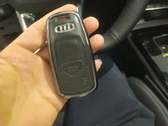 Audi Q5L — Фото автомобиля 8