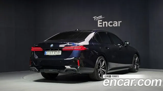 BMW 5-Series 5 серия (G60) 530i xDrive M Sport — Фото автомобиля 2