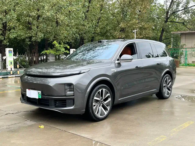 Li Auto L9 — Фото автомобиля 2