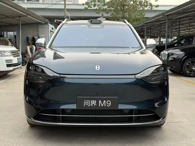 Aito M9 — Фото автомобиля 2