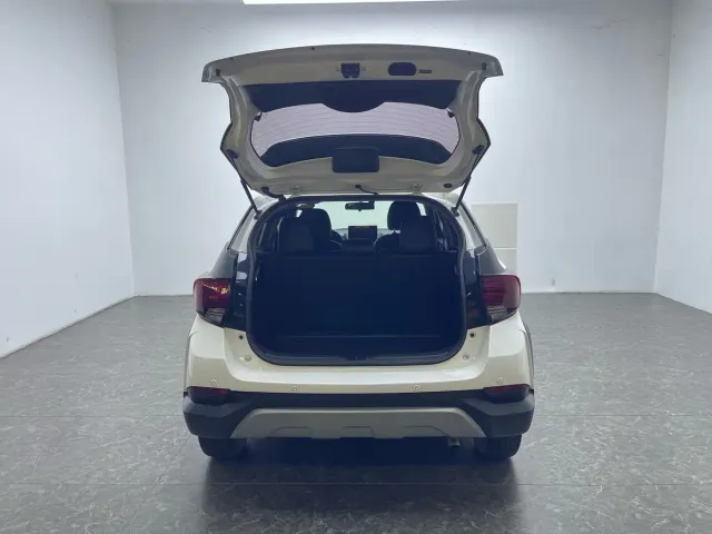 Toyota YARiS L Zhi Xuan — Фото автомобиля 5