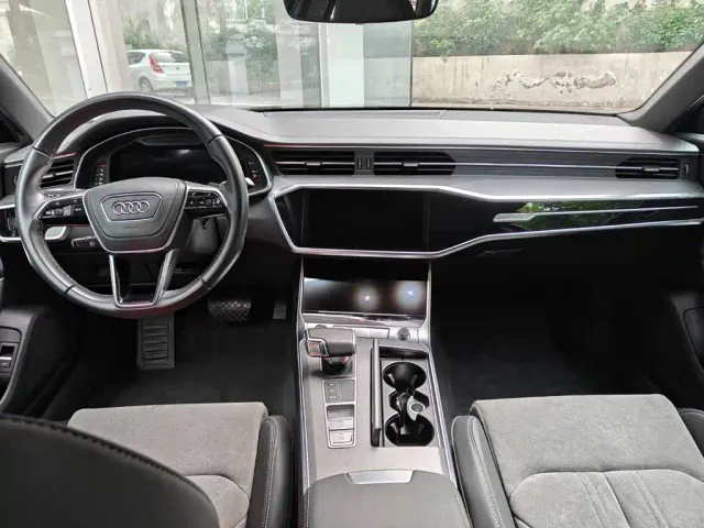 Audi A6L — Фото автомобиля 7