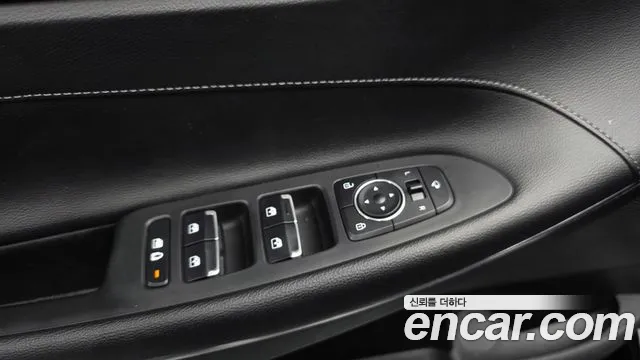 Hyundai Grandeur Новый Grandeur IG 3.0 LPi (Для проката) — Фото автомобиля 30